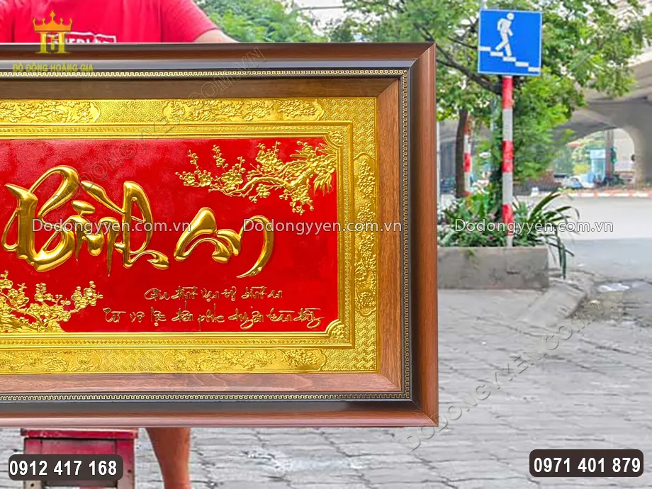 Từng họa tiết hoa văn được chăm ch&uacute;t tỉ mỉ, sắc n&eacute;t